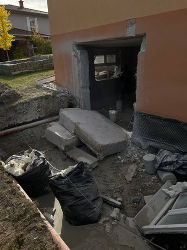 Präzisionsarbeit durch Kernbohrung in der Nähe für Bauprojekte